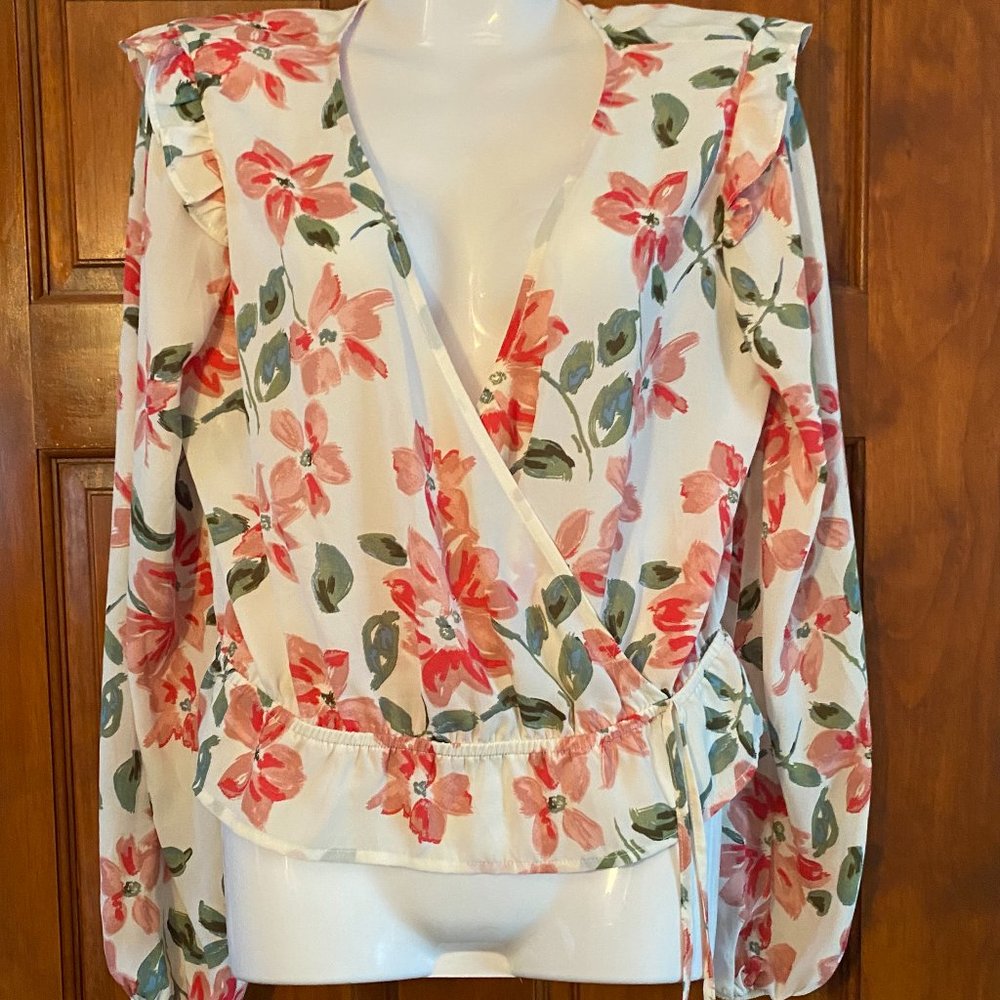 Society + Stitch  Floral Crop Top NWOT   Size Large